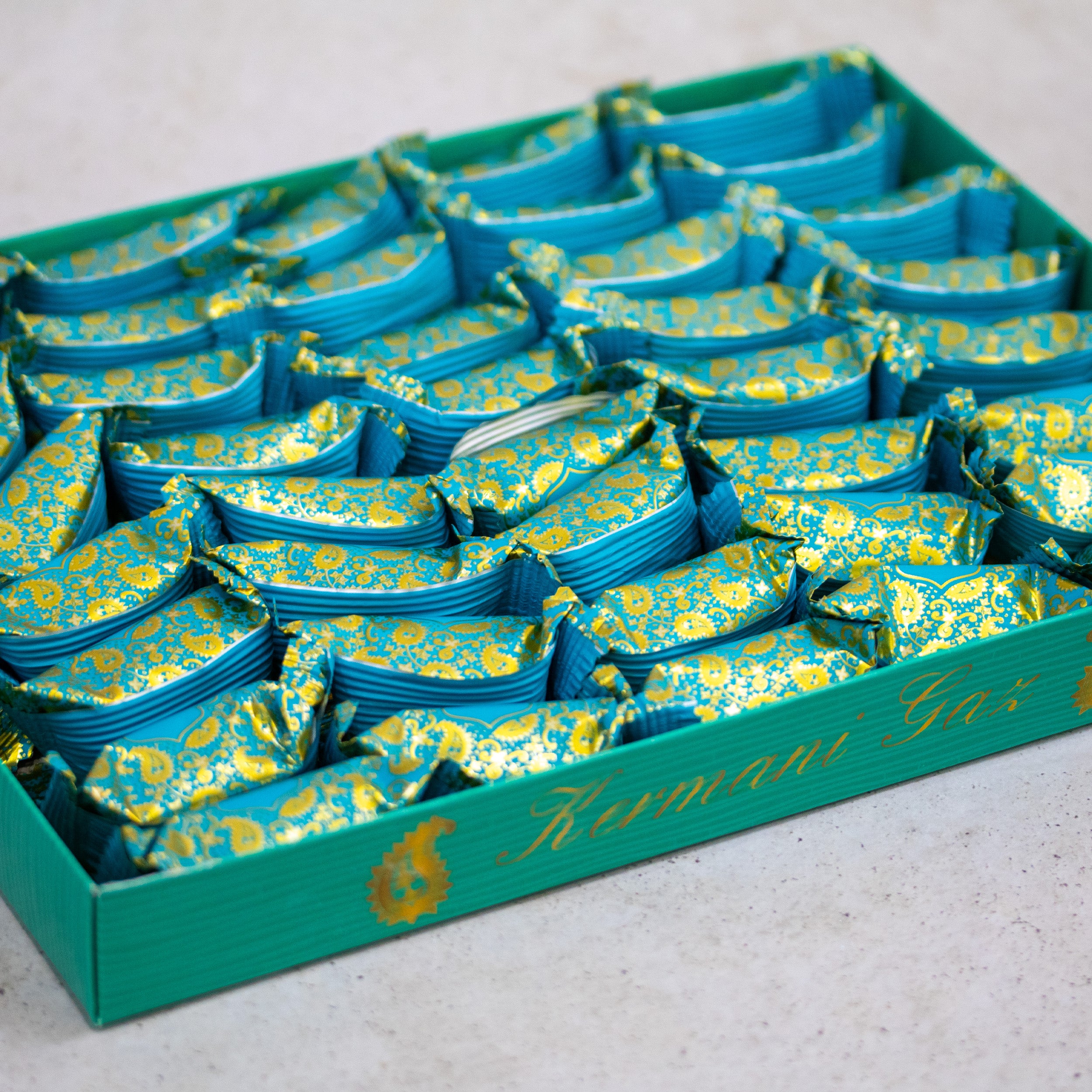 Gaz/Nougat mit Pistazien